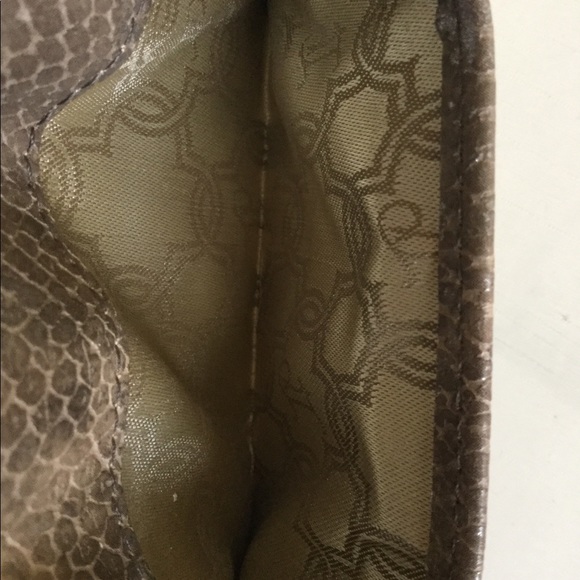 Ivanka Trump Wallet/Wristlet❤️ - Picture 3 of 7